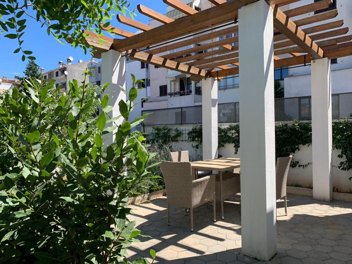 روفينج Apartment Denis المظهر الخارجي الصورة